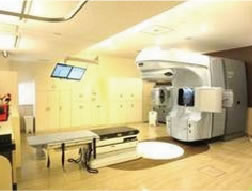 放射線治療装置(Cinac iX)
